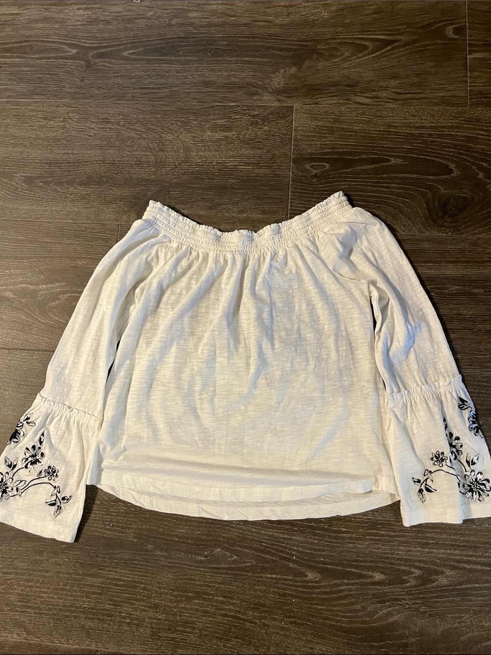 🌺 Annie Embroidered Off-The-Shoulder Blouse from Anthropologie - Picture 7 of 7